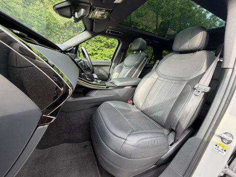 Land Rover Range Rover Sport 3.0 Range Rover Sport Dynamic SE D MHEV Auto 4WD 5dr 28