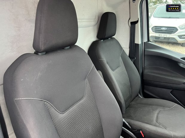 Ford Transit Courier SWB L1H1 Low Roof Limited Air Con Alloys Sensors E 24