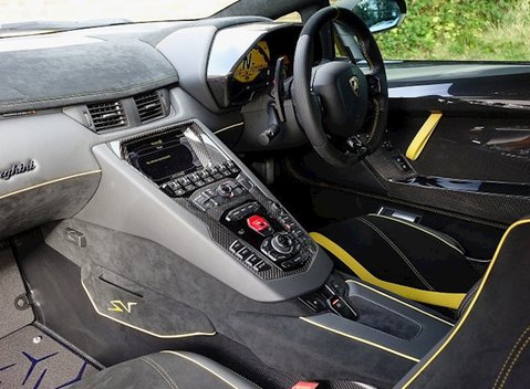 Lamborghini Aventador SV LP750-4 10