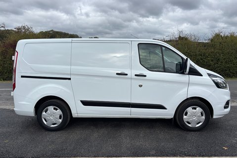 Ford Transit Custom 320 L1 Trend 130 ps Panel Van - Air Con / Twin Side Loading Doors 10