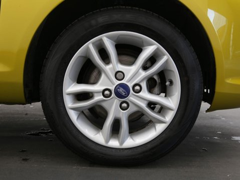 Ford Fiesta 1.25 Zetec Euro 6 3dr 27