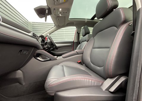 MG ZS EV 72kWh TROPHY 16