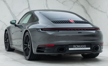 Porsche 911 Carrera S (992) 7