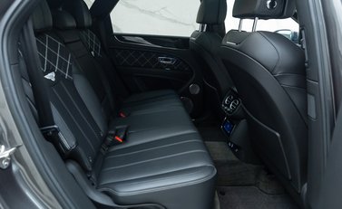 Bentley Bentayga V8 First Edition 19