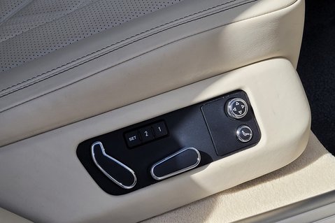 Bentley Flying Spur V8 40