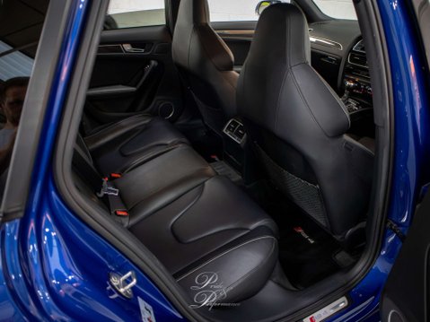 Audi RS4 4.2 RS 4 FSI Quattro Auto 4WD 5dr 18