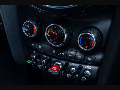 Mini Hatch 2.0 John Cooper Works Auto 3dr 16