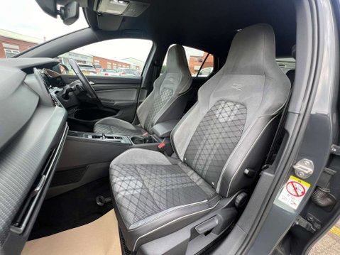Volkswagen Golf 1.5 Golf R-Line eTSI Semi-Automatic 5dr - NATIONAL DELIVERY* 9