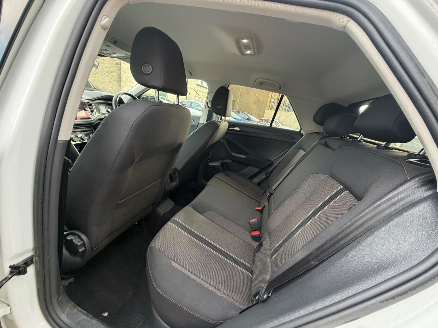 2019 Volkswagen T-Roc — image 8