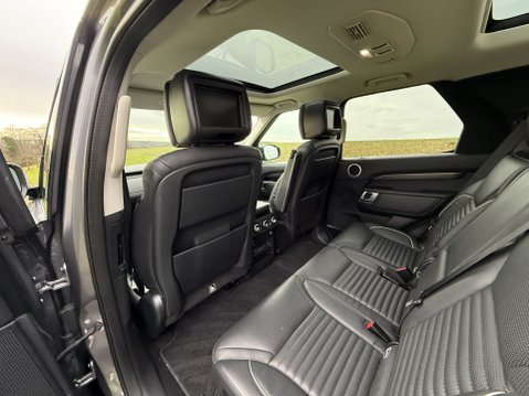 Land Rover Discovery HSE Luxury 28
