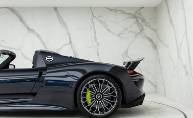 Porsche 918 Spyder 31