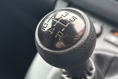 Peugeot Partner 850 S L1 1.6 Hdi 92ps Panel Van - Direct from MOD 27