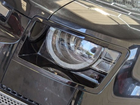 Land Rover Defender 2.0 Defender X-Dynamic HSE PHEV Auto 4WD 5dr 28