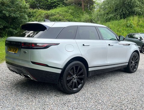 Land Rover Range Rover Velar 3.0 Range Rover Velar R-Dynamic HSE D300 Auto 4WD 5dr 5
