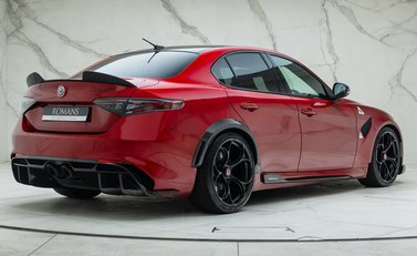 Alfa Romeo Giulia GTA 6