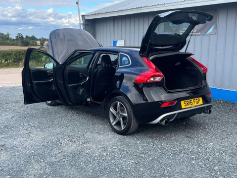 Volvo V40 2.0 D2 R-Design Euro 6 (s/s) 5dr 17