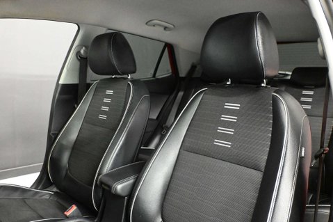 Kia Stonic 1.0 Stonic GT-Line S ISG MHEV Semi-Auto 5dr 33