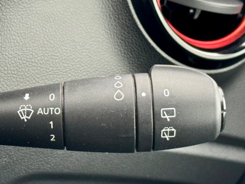 Renault Captur SIGNATURE NAV DCI 25