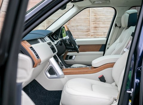 Land Rover Range Rover 4.4 SDV8 Autobiography 16