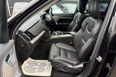 Volvo XC90 B5 ULTIMATE DARK AWD MHEV -ONE OWNER - VAT Q -B&W -PAN ROOF -ACC -BLIS 3