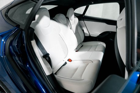 Tesla Model S PLAID AWD. NOW SOLD. SIMILAR REQUIRED. PLEASE CALL 01903 254800. 14