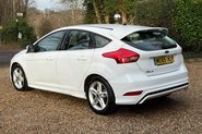 Ford Focus ZETEC S TDCI 9