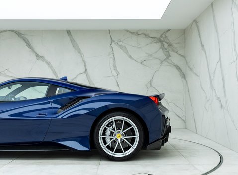Ferrari 488 Pista 30