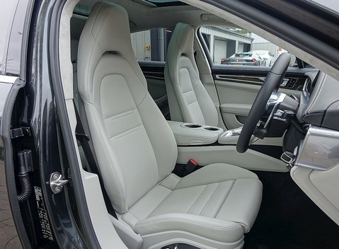 Porsche Panamera Turbo 15