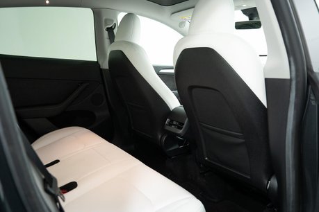 Tesla Model Y (Dual Motor) Long Range SUV 5dr Electric Auto 4WDE (384 bhp) 19