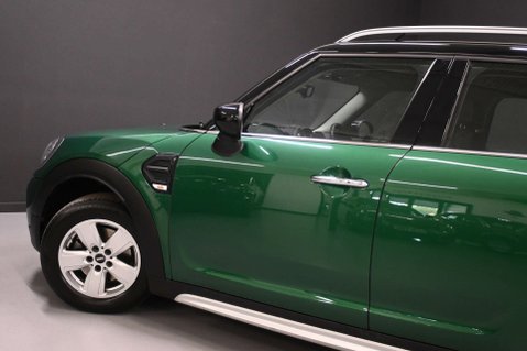 Mini Countryman 1.5 Countryman Cooper Classic Auto 5dr 8