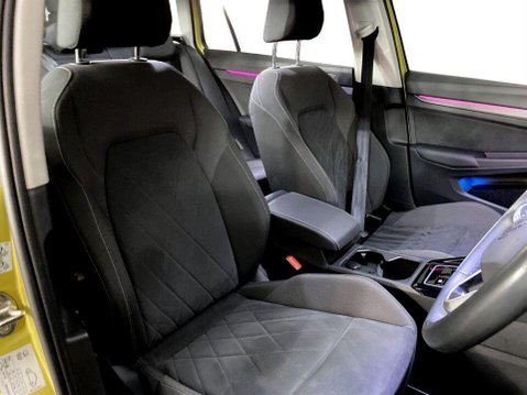 Volkswagen Golf 2.0 TDI Style Estate 5dr Diesel DSG Euro 6 (s/s) (115 ps) Air Con - Alloy 22
