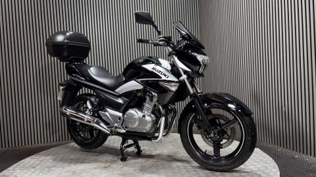 Suzuki Inazuma GW 2014 ONLY 6K MOT SEPTEMBER 2027 WARRANTY A2 READY 250CC 10