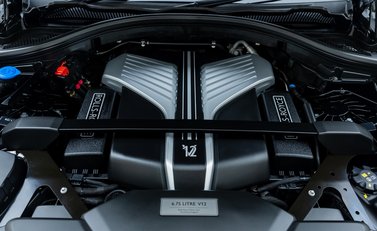 Rolls-Royce Cullinan Black Badge 42