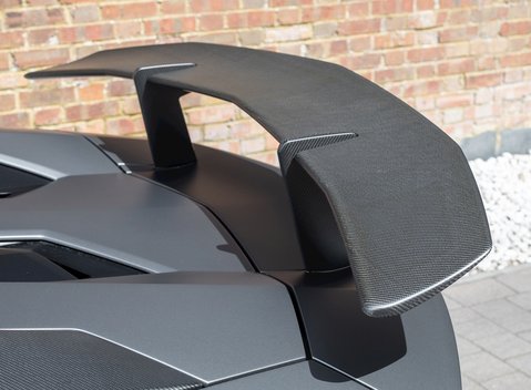 Lamborghini Aventador SV LP 750-4 Roadster 34