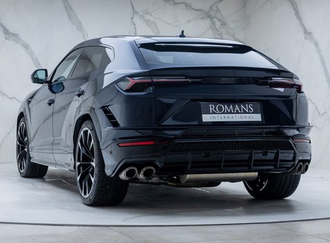 Lamborghini Urus S 10