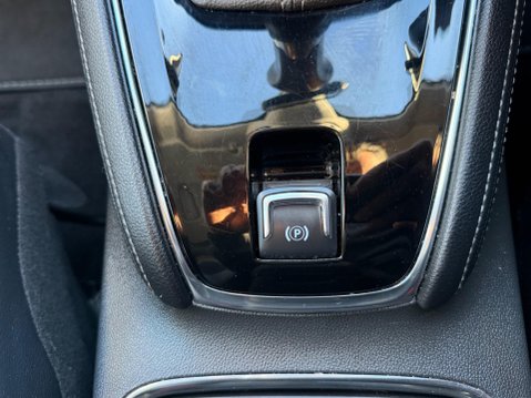 Vauxhall Grandland X 1.2 Turbo SRi Nav Auto Euro 6 (s/s) 5dr 16