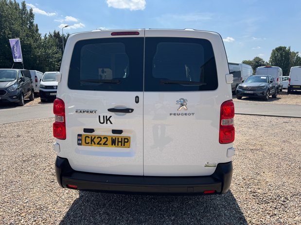 Peugeot Expert AUTO XLWB L3H1 Low Roof Professional Premium 3100 Air Con EURO 6 7