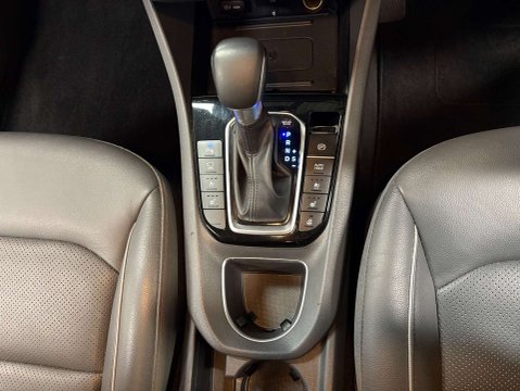 Hyundai IONIQ 1.6 IONIQ Premium SE FHEV Semi-Auto 5dr 26
