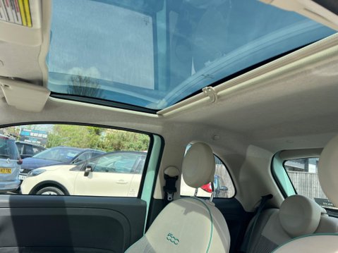 Fiat 500 1.2 Lounge Dualogic Euro 6 (s/s) 3dr 23