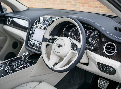 Bentley Bentayga W12 First Edition 11
