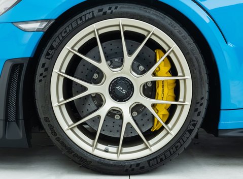 Porsche 911 GT2 RS Weissach (991) 27