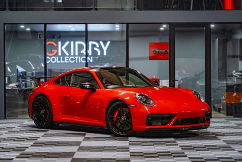 Porsche 911 Carrera GTS Manual 1