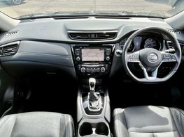 Nissan X-Trail 1.3 X-Trail Tekna DiG-T Semi-Auto 5dr 2