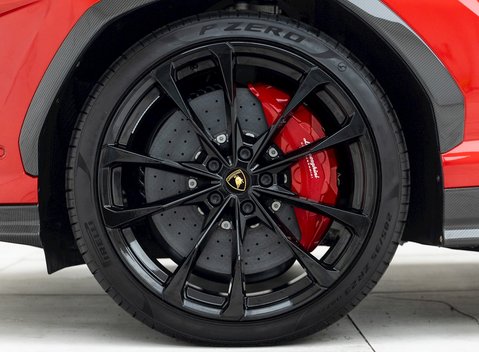 Lamborghini Urus 8