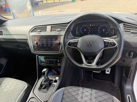 Volkswagen Tiguan 1.5 Tiguan R-Line TSi Semi-Auto 5dr 24