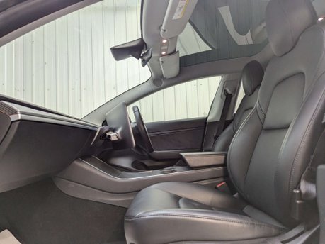 Tesla Model 3 Model 3 Performance AWD 4WD 4dr 54