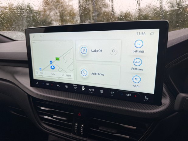 Ford Kuga ST-LINE X 30