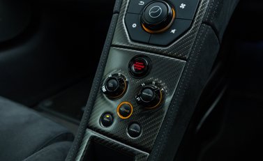 McLaren 675LT 27