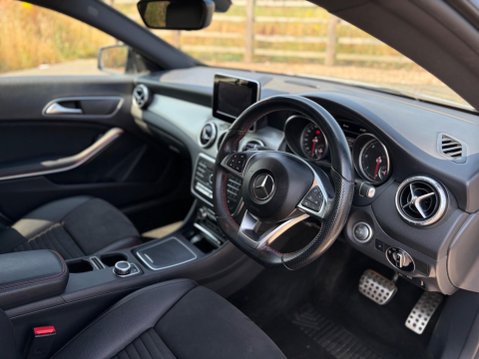 Mercedes-Benz CLA Class 2.1 CLA220d AMG Line Coupe 7G-DCT Euro 6 (s/s) 4dr 9