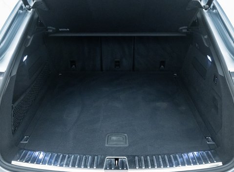 Porsche Cayenne E-Hybrid Coupe 38